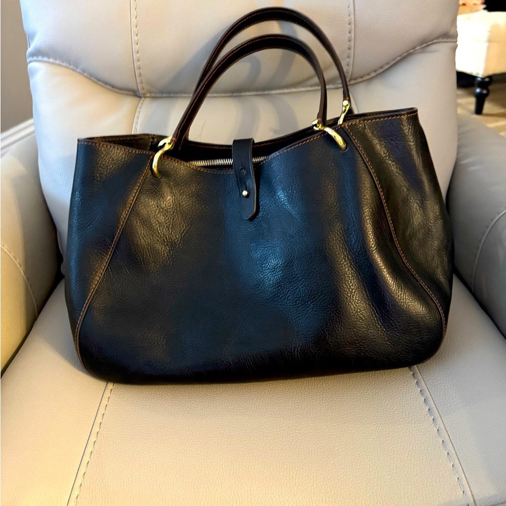 Black leather handmade Aigin Milano handbag In excellent condition!